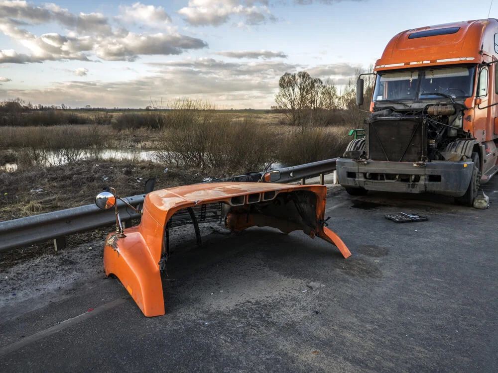 American truck damaged during the accident